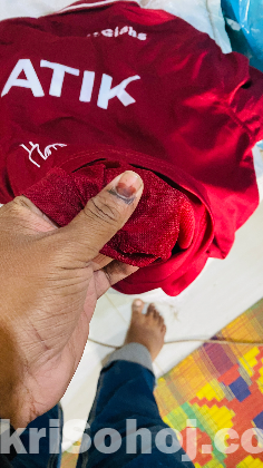 কাস্টমাইজ টিশার্ট এবং জার্সি